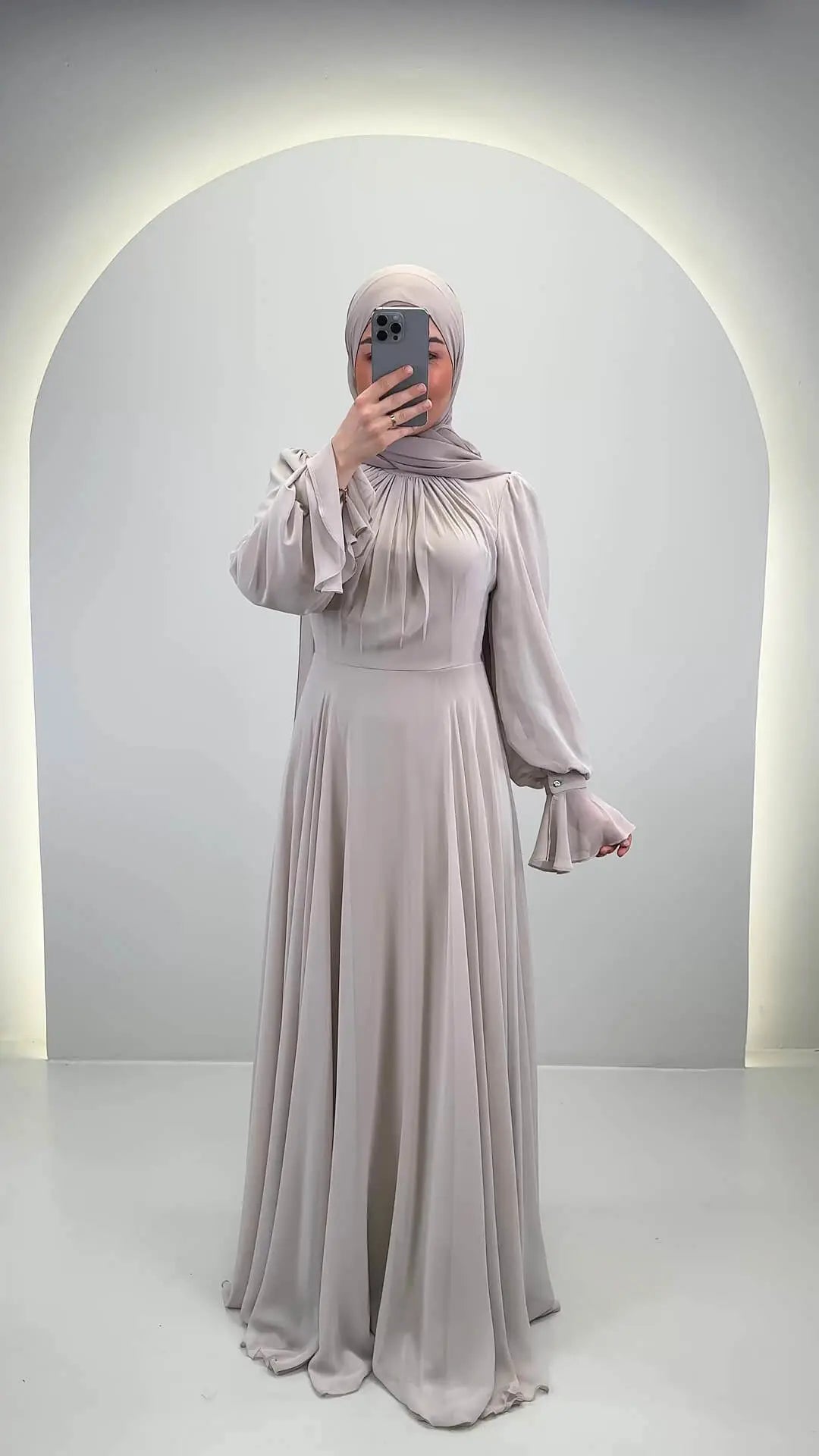 Tisla Evening dress Beige