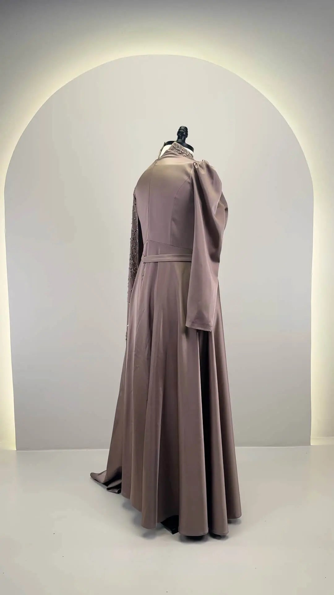 Ahri Abendkleid Beige