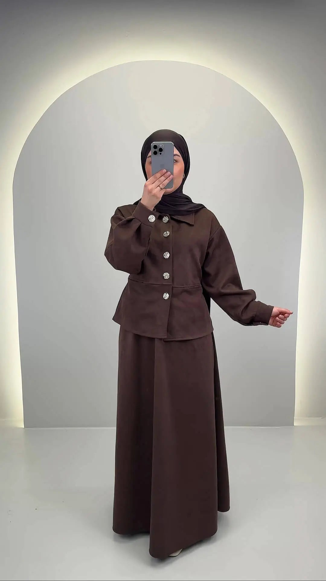 Ariya Zweiteiler Braun 01