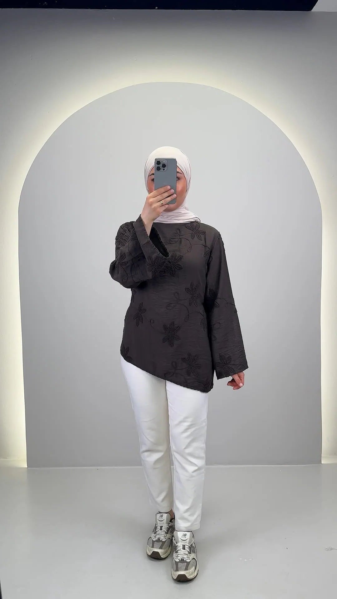 Inaya Üst