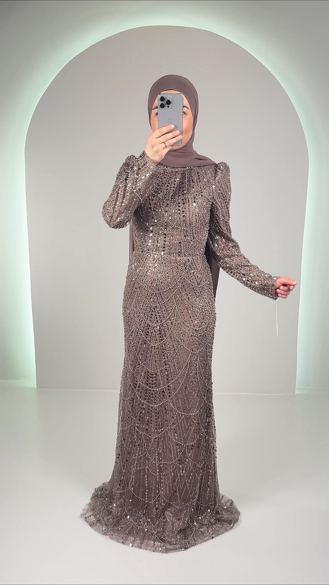 Milea Abendkleid Taupe