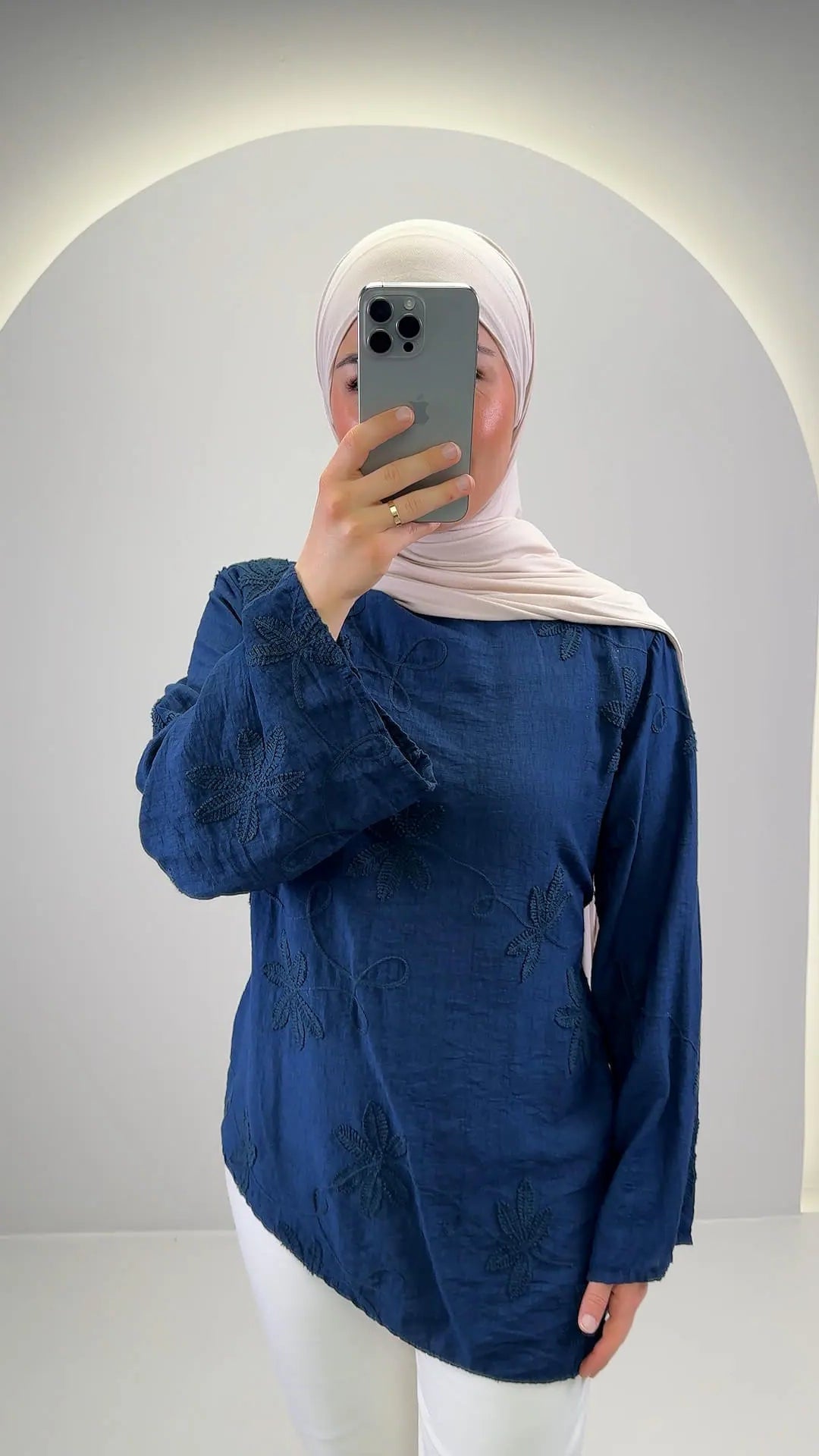 Inaya Üst